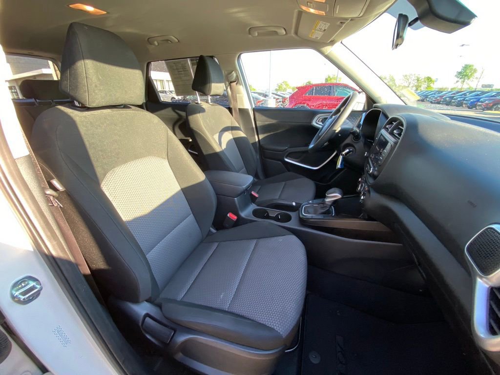 Certified 2024 Kia Soul LX FWD image 27