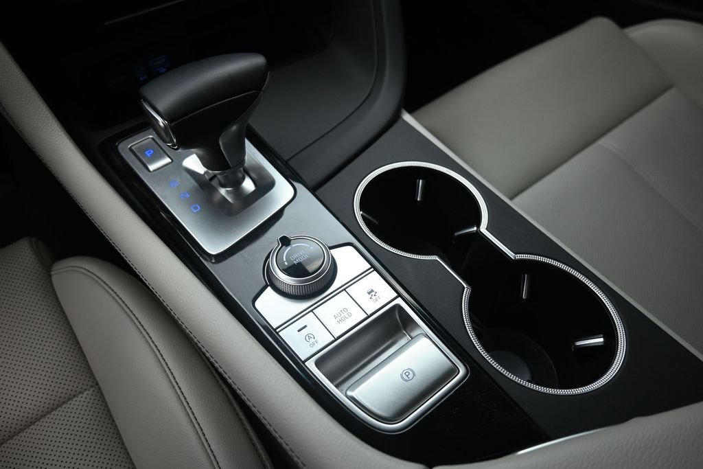 Used 2020 Genesis G70 2.0T RWD image 29