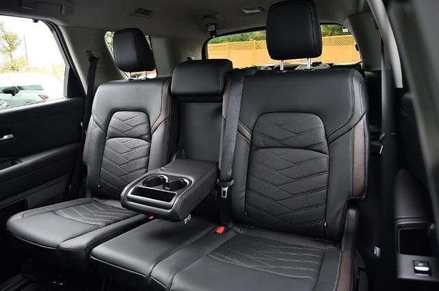 New 2025 Nissan Pathfinder Platinum w/ Cargo Package image 27