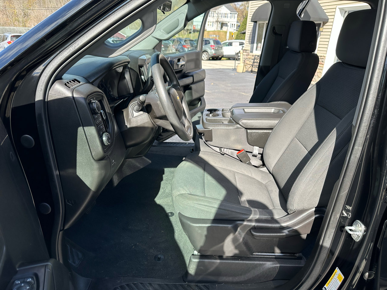 Used 2021 Chevrolet Silverado 1500 Custom image 8