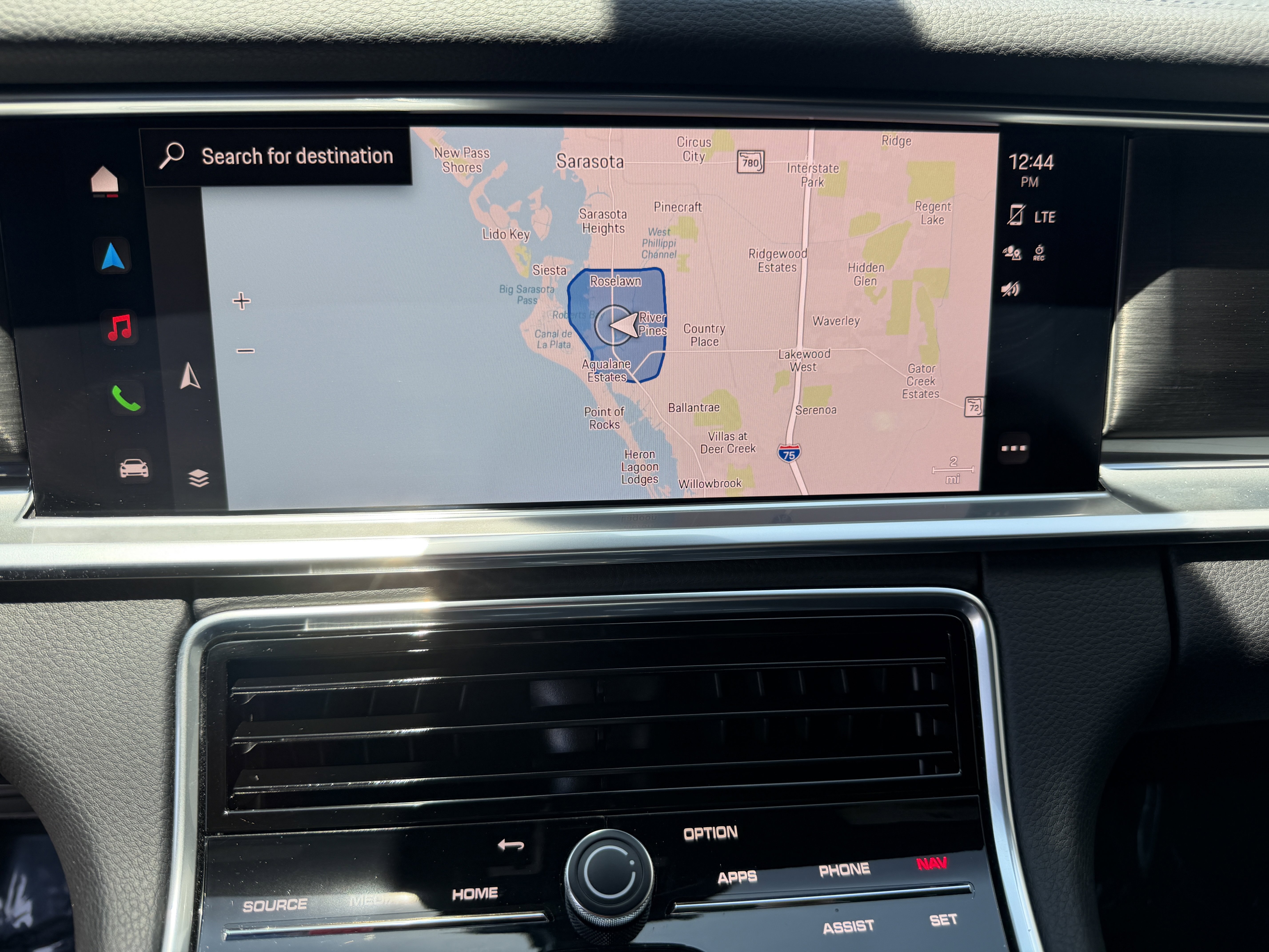 Certified 2023 Porsche Panamera AWD/4WD image 26