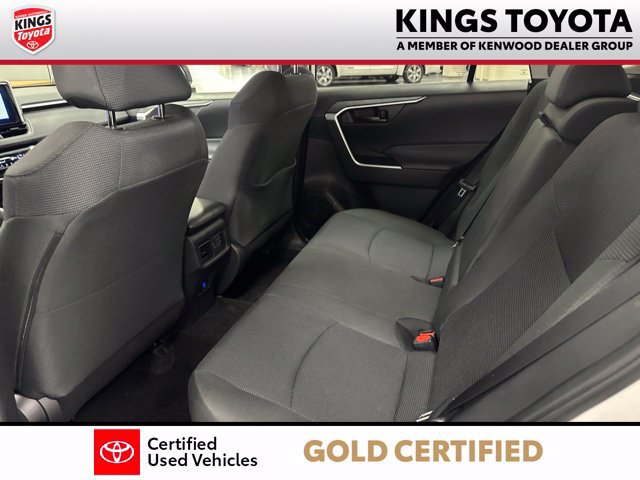 Used 2024 Toyota RAV4 LE AWD/4WD image 19