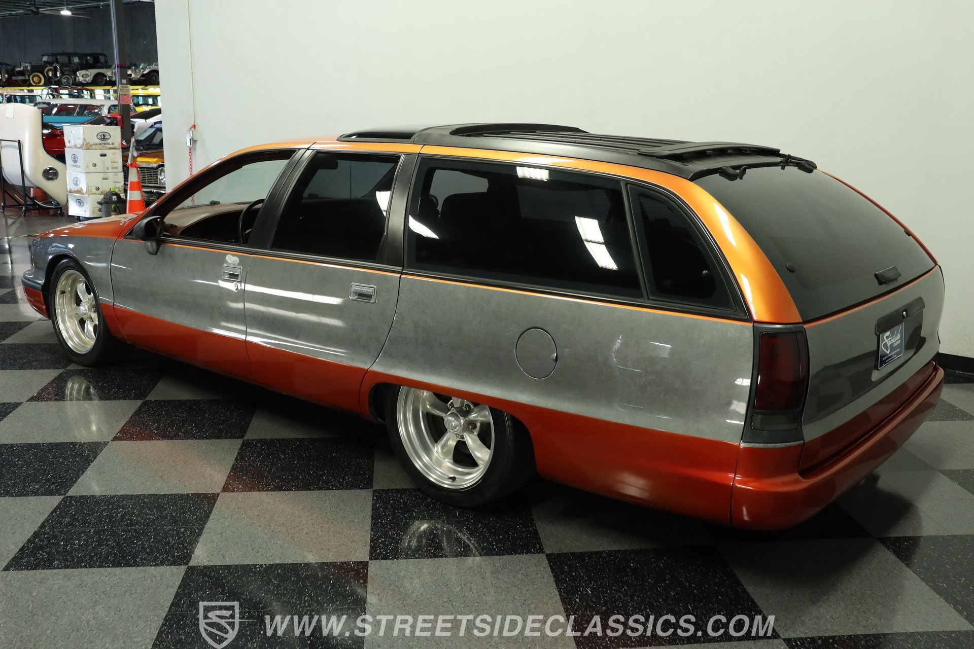 Used 1992 Oldsmobile Custom Cruiser RWD image 7