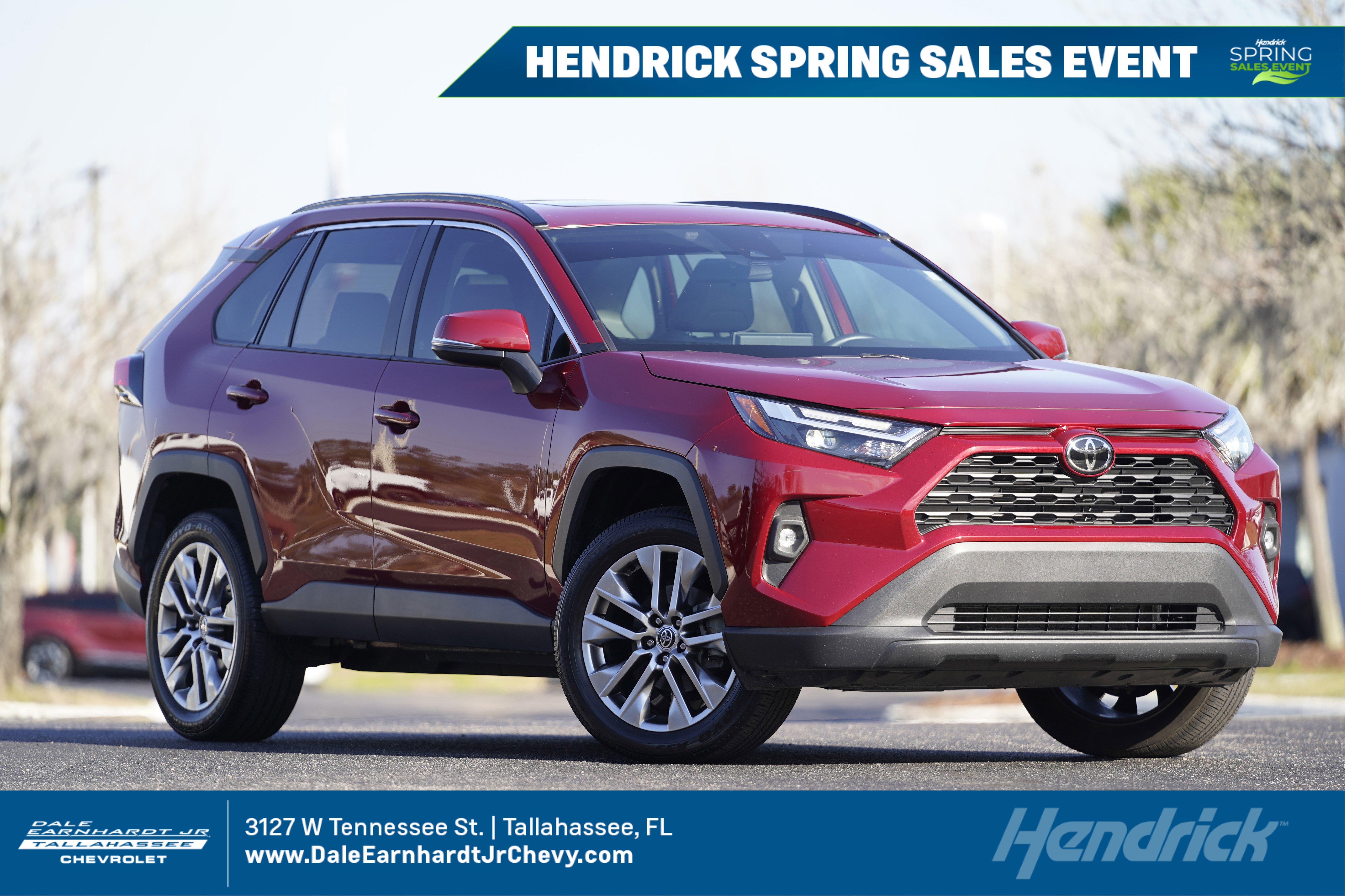 Used 2022 Toyota RAV4 XLE Premium image 1