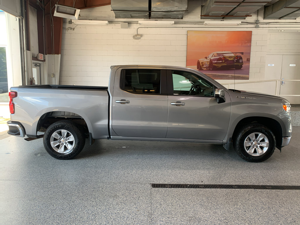 Used 2025 Chevrolet Silverado 1500 LT RWD image 10