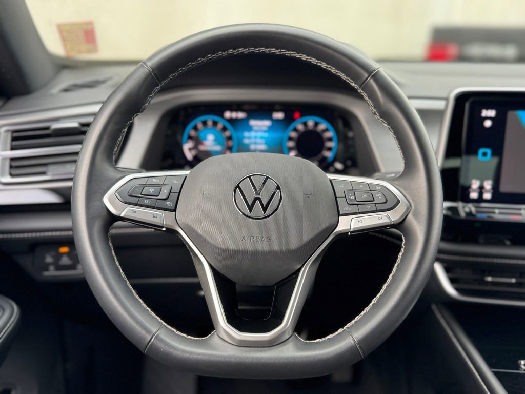 Used 2024 Volkswagen Atlas Cross Sport SE image 6