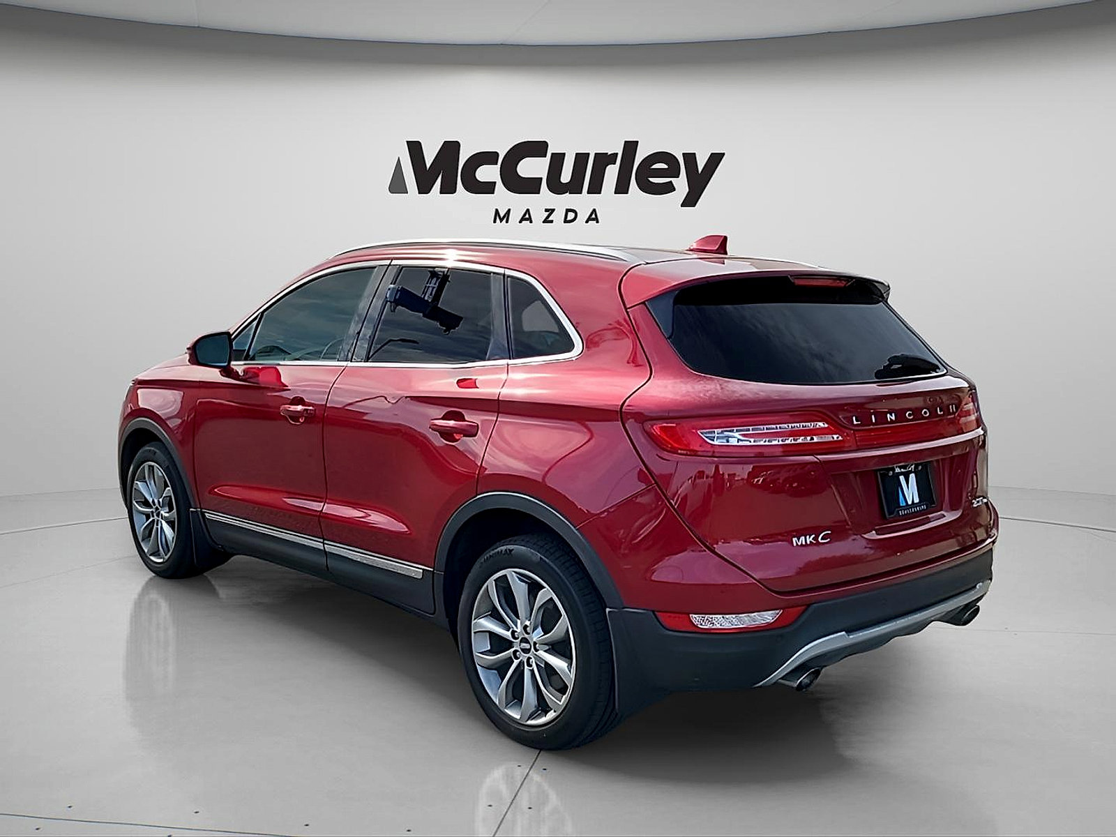 Used 2017 Lincoln MKC Select w/ Select Plus Package AWD/4WD image 5