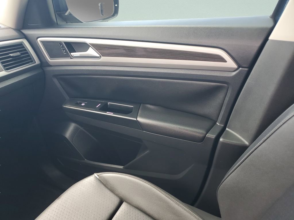 Used 2019 Volkswagen Atlas SE FWD image 13
