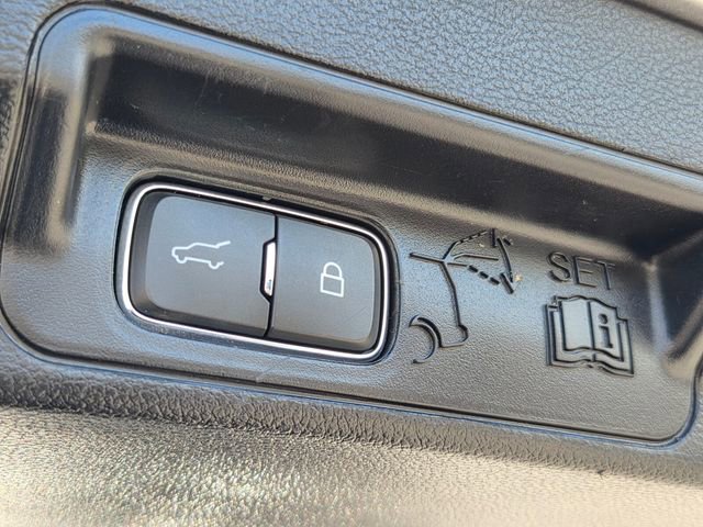 Used 2022 Ford Explorer XLT w/ Class IV Trailer Tow Package image 18