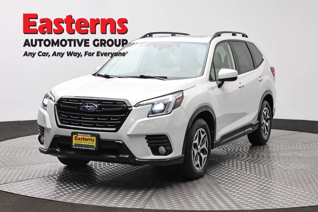 Used 2022 Subaru Forester Premium AWD/4WD image 1