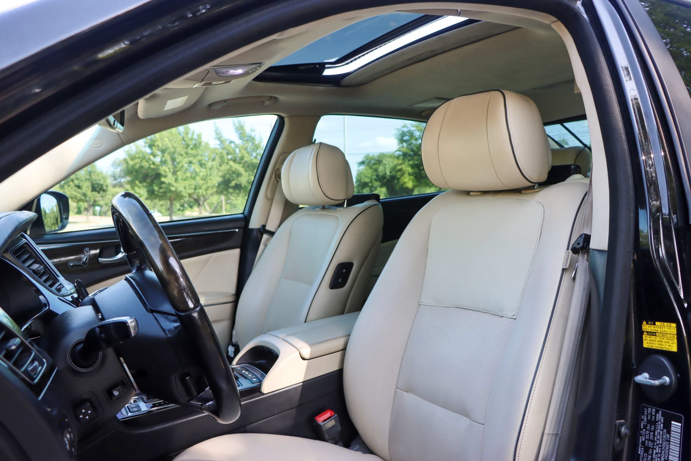 Used 2016 Hyundai Equus Ultimate RWD image 15