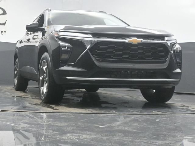 New 2026 Chevrolet Trax LT image 3