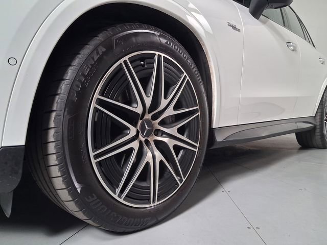 Used 2025 Mercedes-Benz GLC 43 AMG 4MATIC image 9