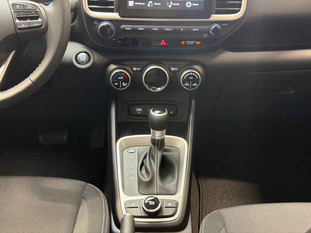 New 2026 Hyundai Venue SEL FWD image 17