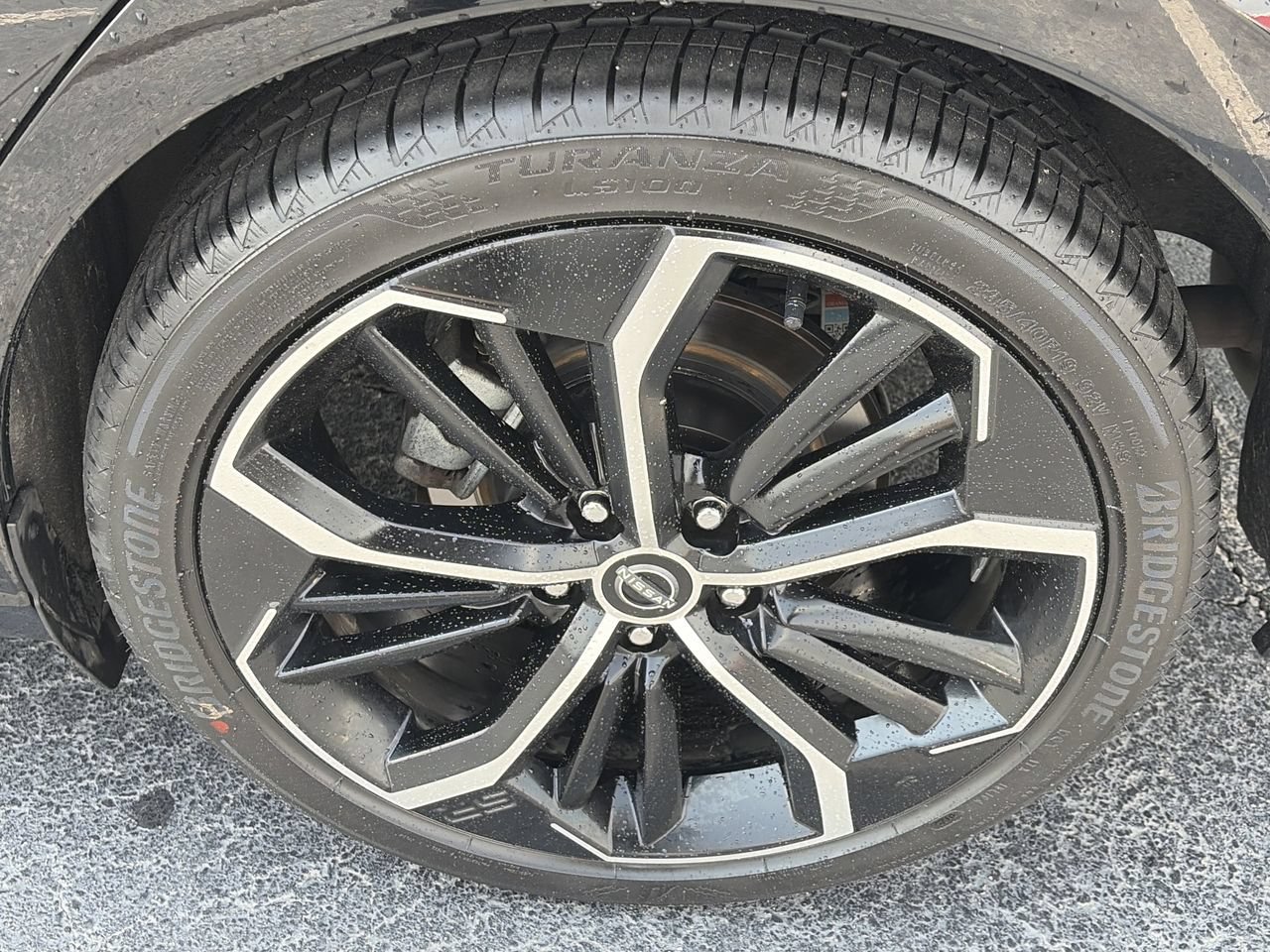 Certified 2025 Nissan Altima 2.5 SR w/ SR Premium Package FWD image 9