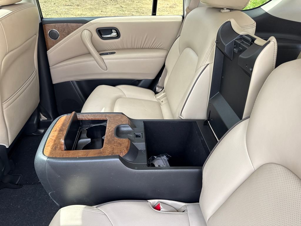 Used 2024 Nissan Armada SL w/ Captain's Chairs Package image 27