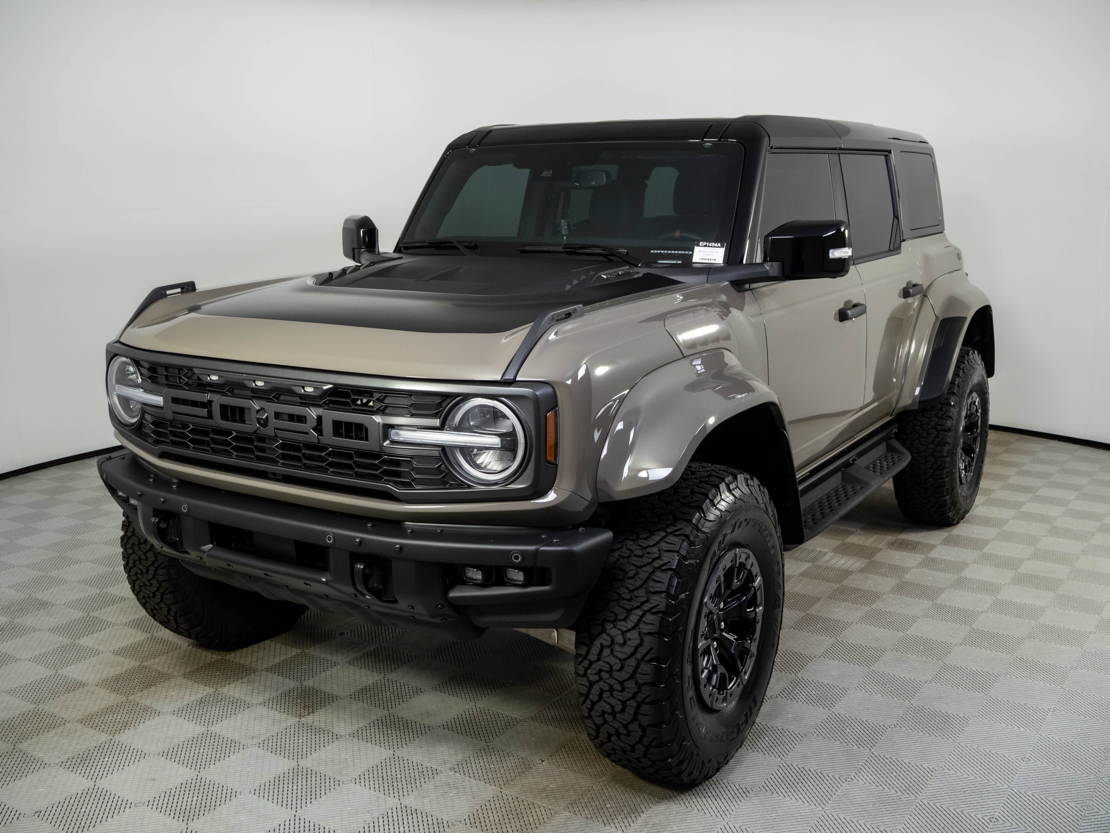Used 2025 Ford Bronco Raptor AWD/4WD image 1