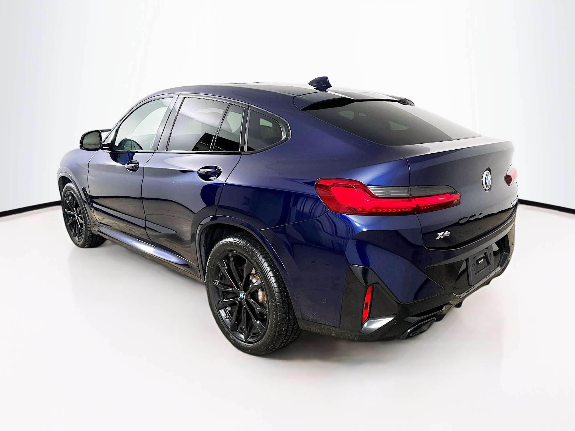 Used 2022 BMW X4 M40i w/ Parking Assistance Package image 7