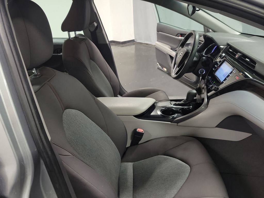 Used 2019 Toyota Camry LE image 22