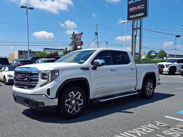 Used 2023 GMC Sierra 1500 SLT w/ SLT Premium Package AWD/4WD image 3