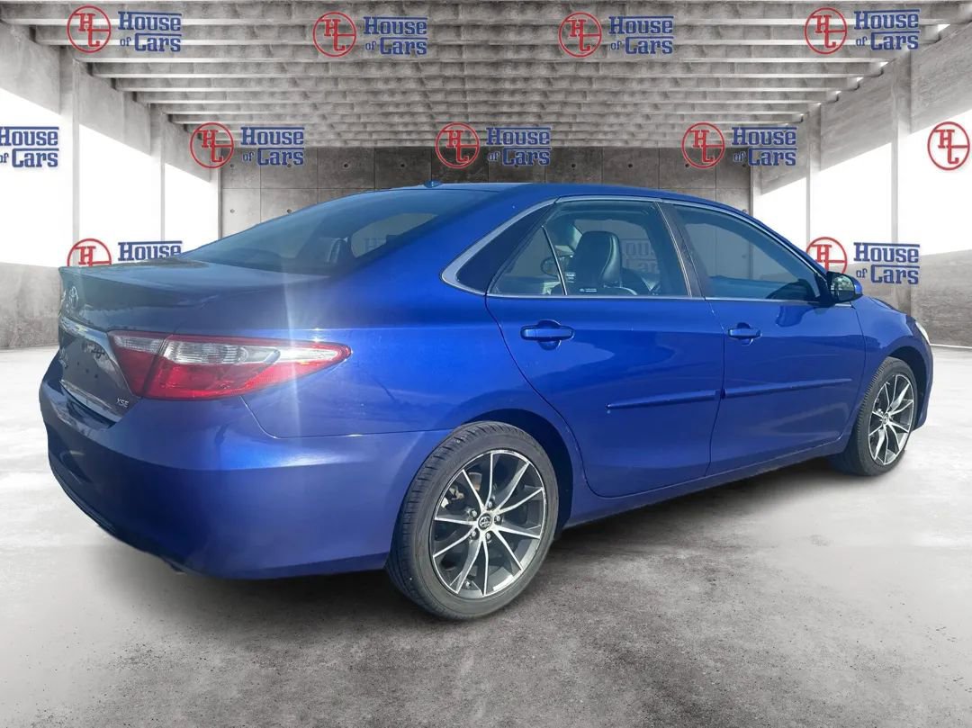 Used 2015 Toyota Camry XSE w/ Moonroof Package image 5