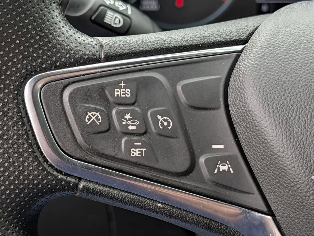 Used 2025 Chevrolet Malibu LT image 21