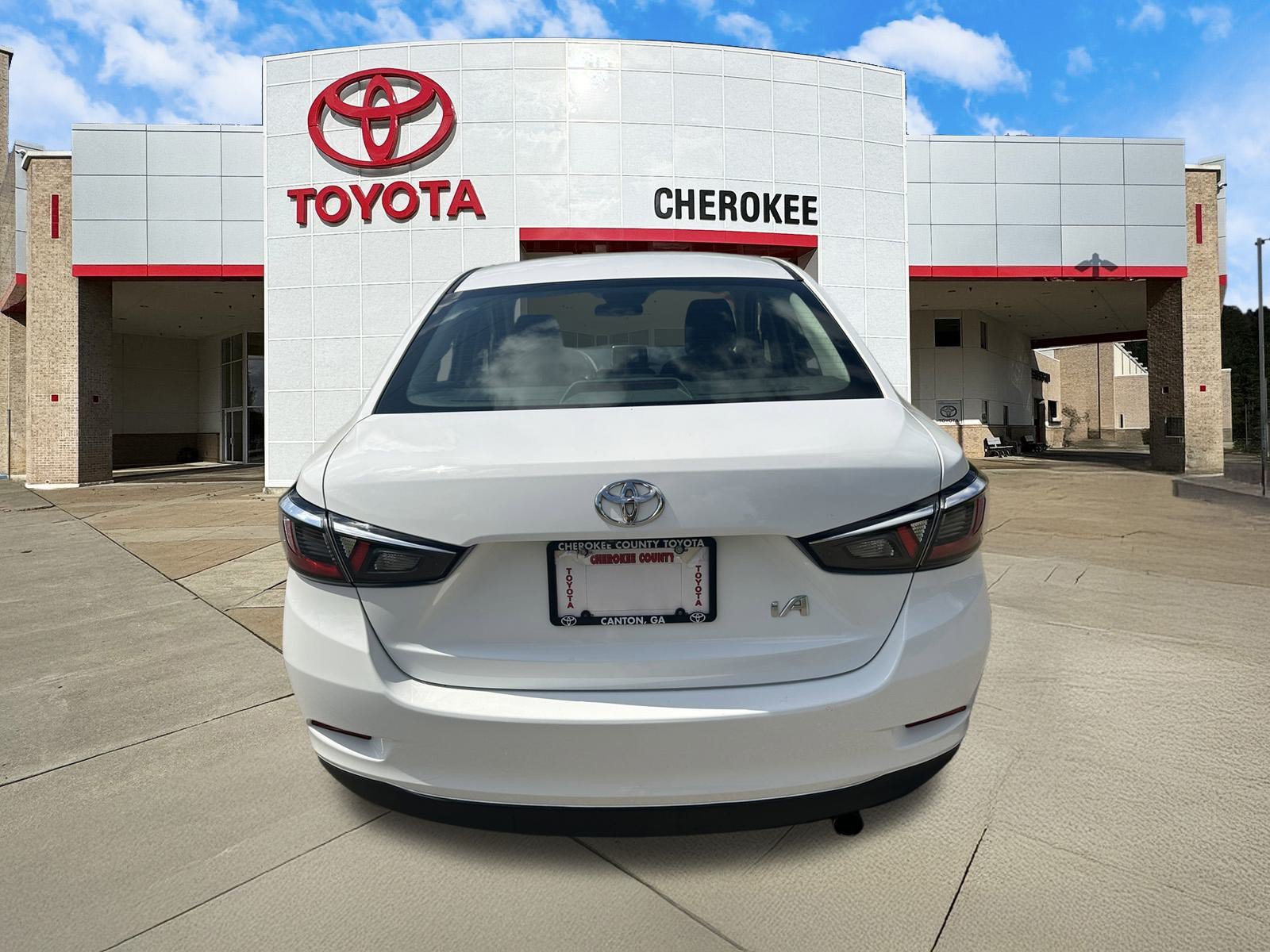 Used 2018 Toyota Yaris iA FWD image 4