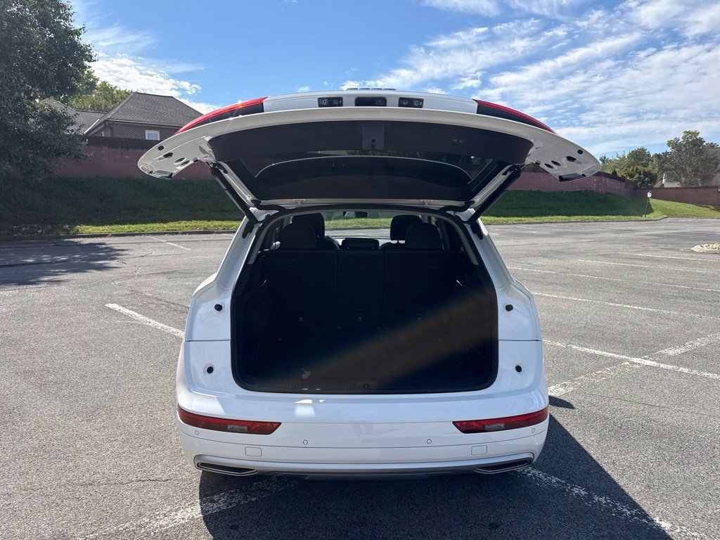 Used 2018 Audi Q5 2.0T Premium Plus w/ Premium Plus Package AWD/4WD image 24