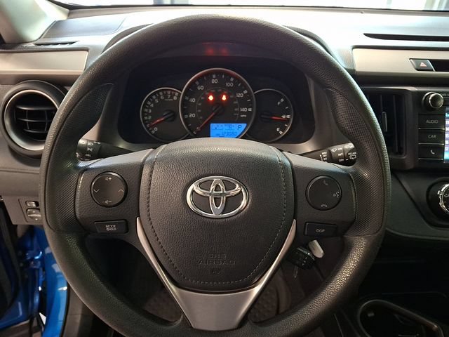 Used 2016 Toyota RAV4 LE AWD/4WD image 19