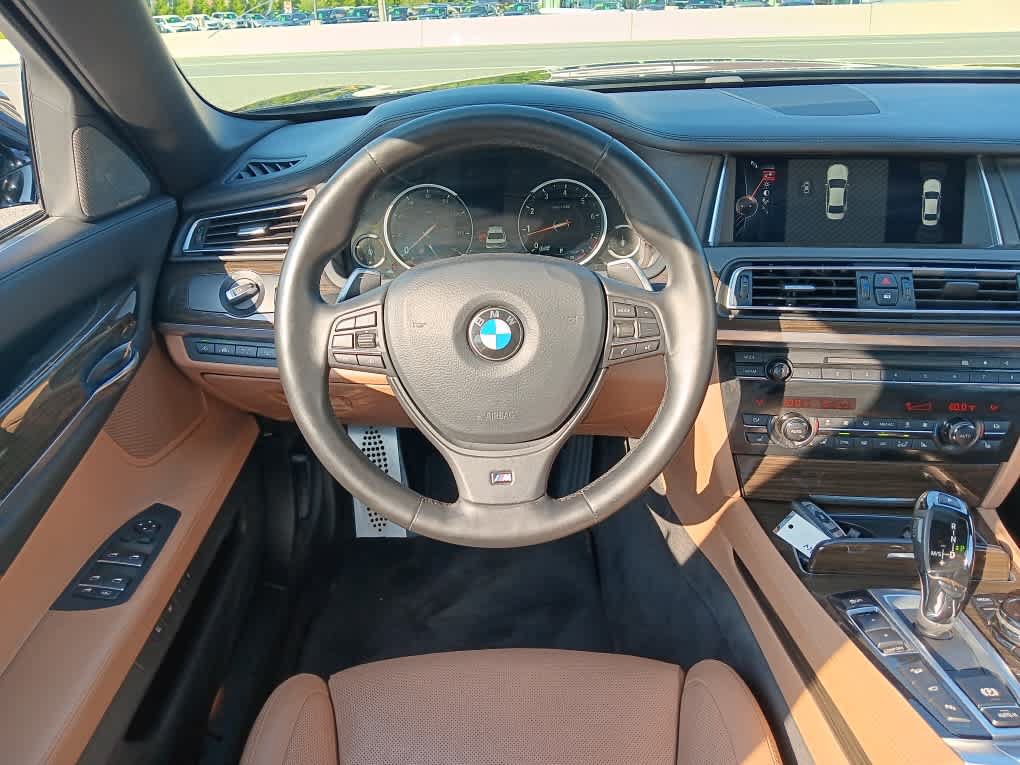 Used 2015 BMW 750i xDrive AWD/4WD image 17