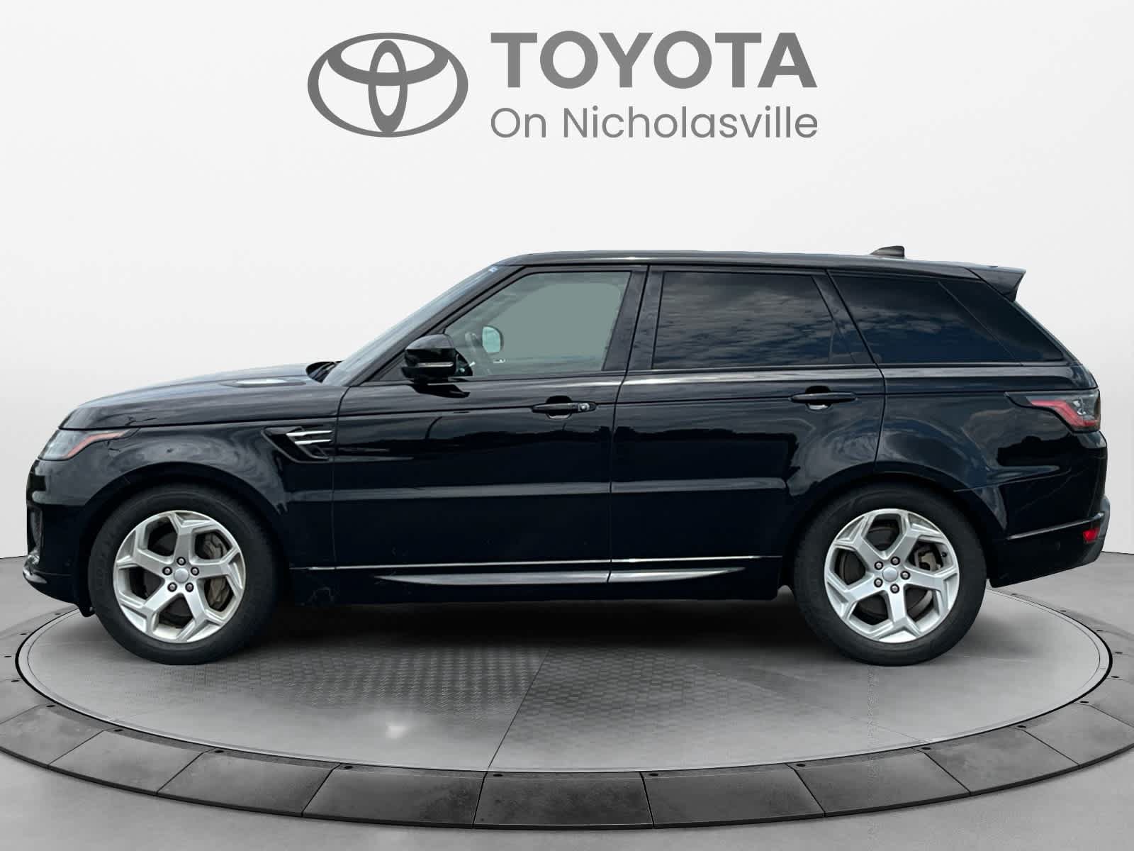 Used 2018 Land Rover Range Rover Sport HSE AWD/4WD image 2
