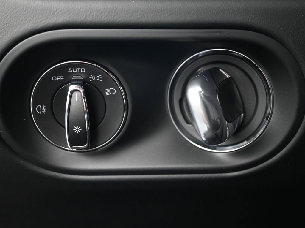 New 2026 Porsche Macan S image 24