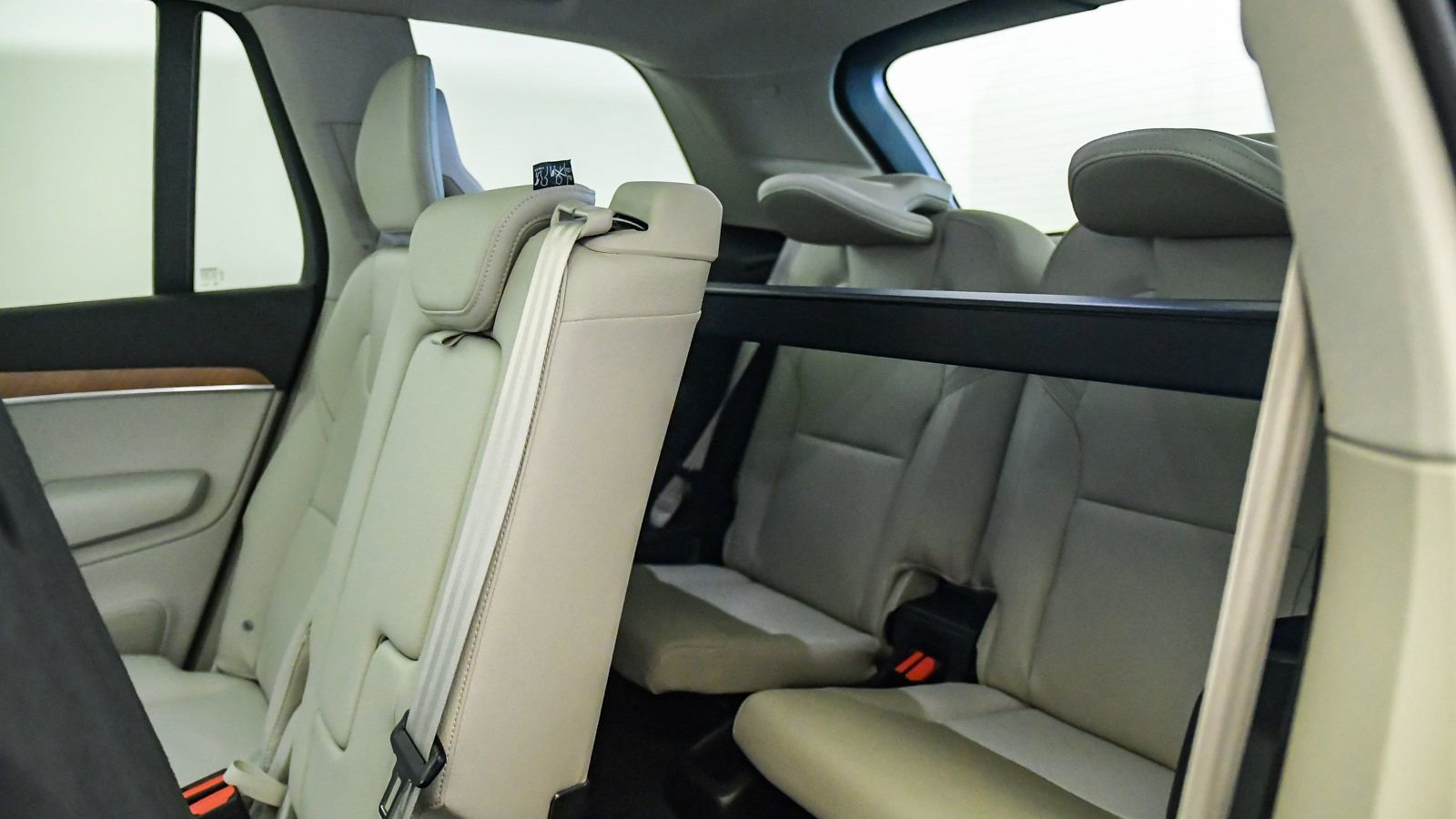 Certified 2022 Volvo XC90 T5 Momentum AWD/4WD image 20