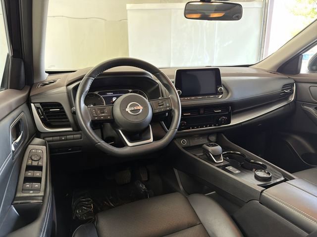 Used 2022 Nissan Rogue SV w/ SV Premium Package image 19