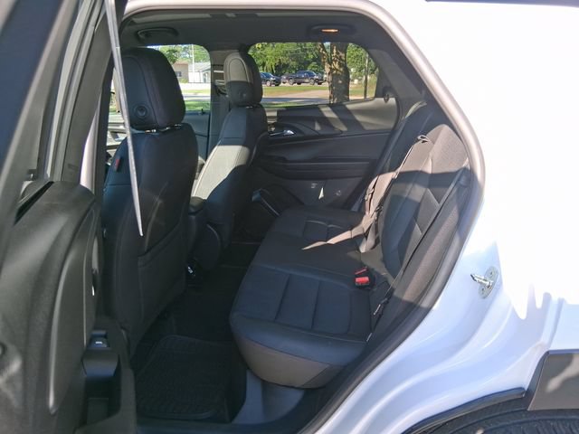 Used 2023 Chevrolet TrailBlazer RS w/ Sun and Liftgate Package AWD/4WD image 21