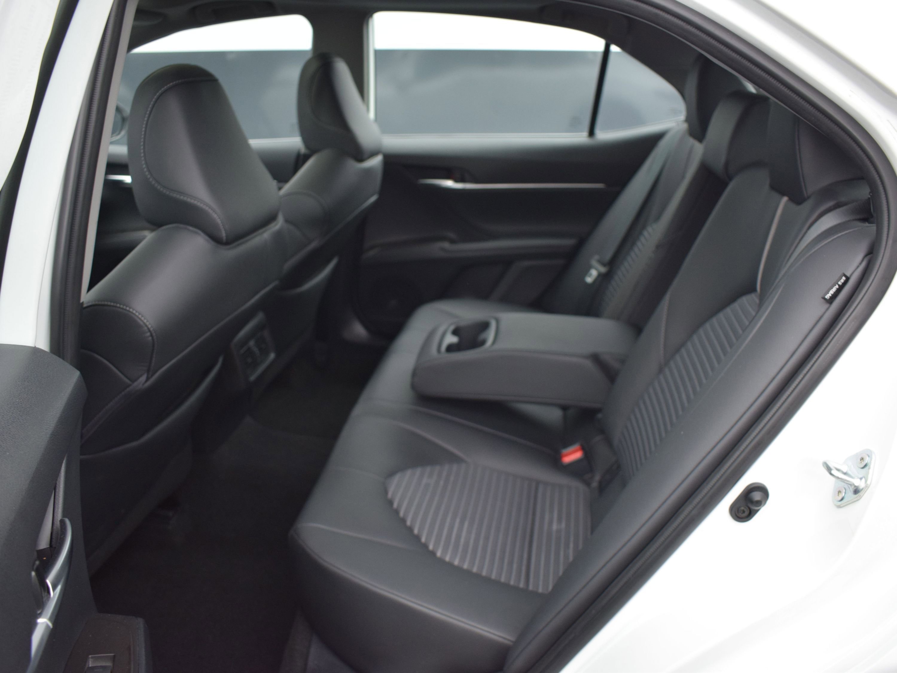 Used 2023 Toyota Camry SE w/ Audio Upgrade Package image 12