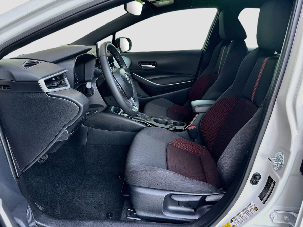 Certified 2025 Toyota Corolla SE FWD image 18
