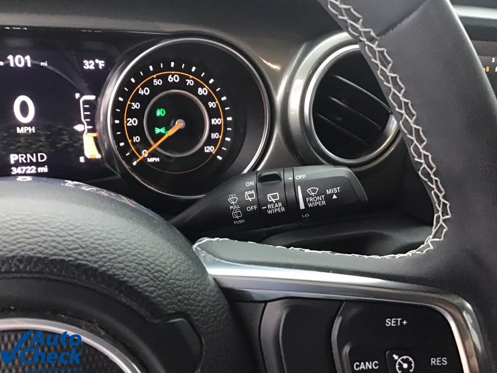 Used 2023 Jeep Wrangler Unlimited Sahara w/ Cold Weather Group AWD/4WD image 28