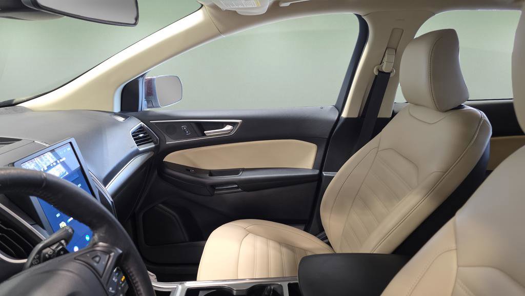 Used 2022 Ford Edge SEL w/ Convenience Package image 12