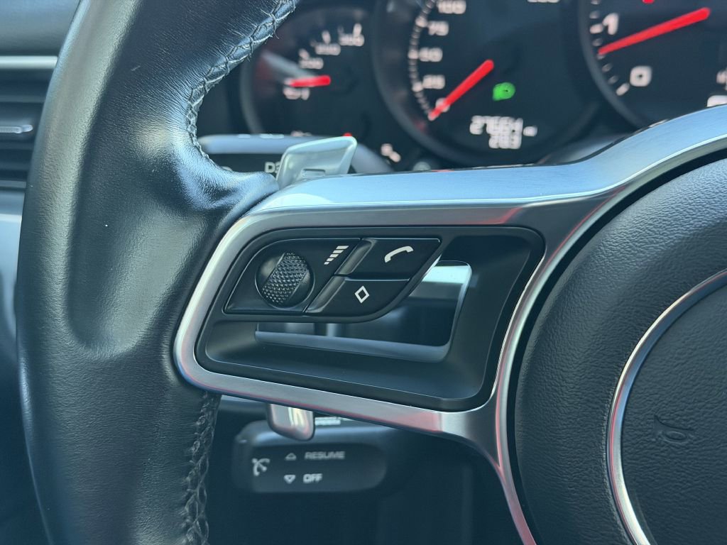 Used 2017 Porsche 911 Carrera image 36