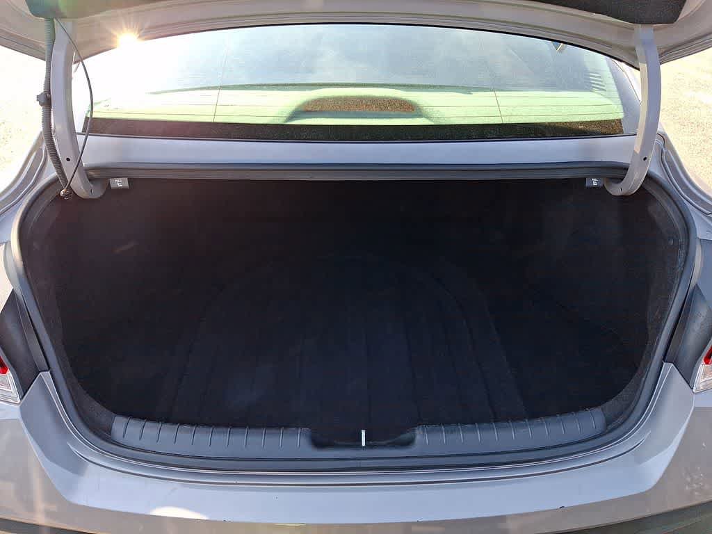 Used 2024 Hyundai Elantra SEL image 31
