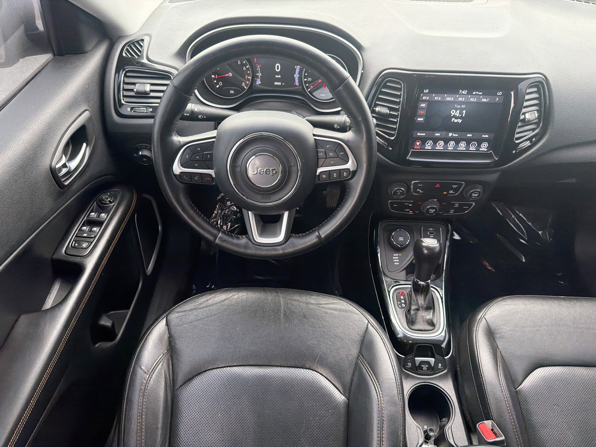 Used 2019 Jeep Compass Limited w/ Advanced Safety Group image 17