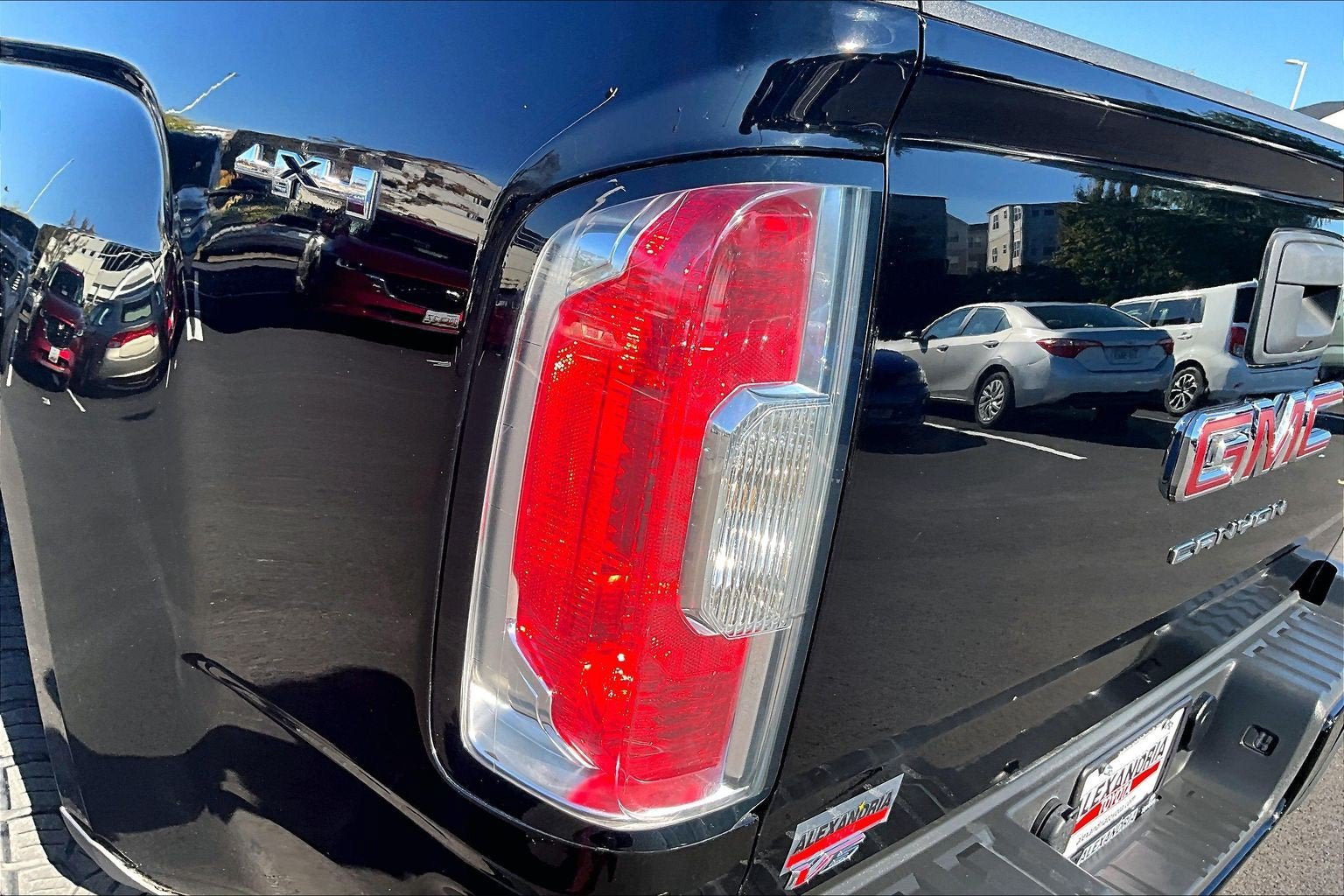 Used 2022 GMC Canyon Elevation w/ Trailering Package AWD/4WD image 26