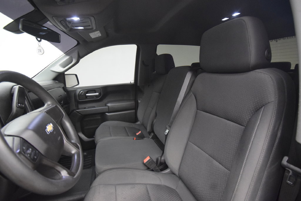 Used 2020 Chevrolet Silverado 1500 Custom w/ Custom Value Package RWD image 8