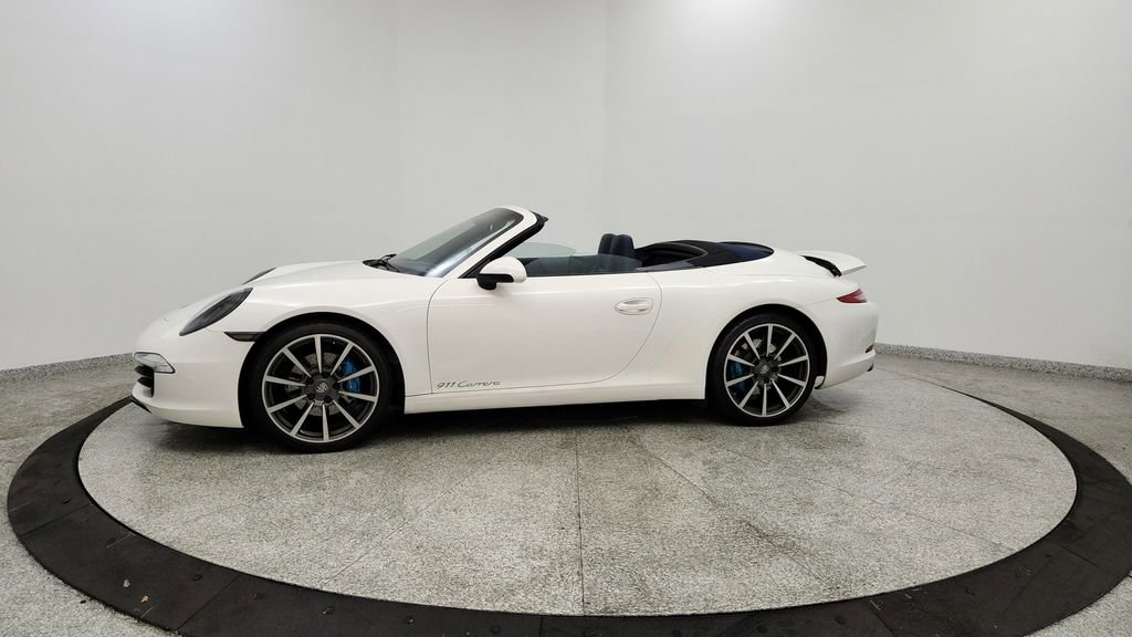 Used 2012 Porsche 911 Carrera RWD image 2