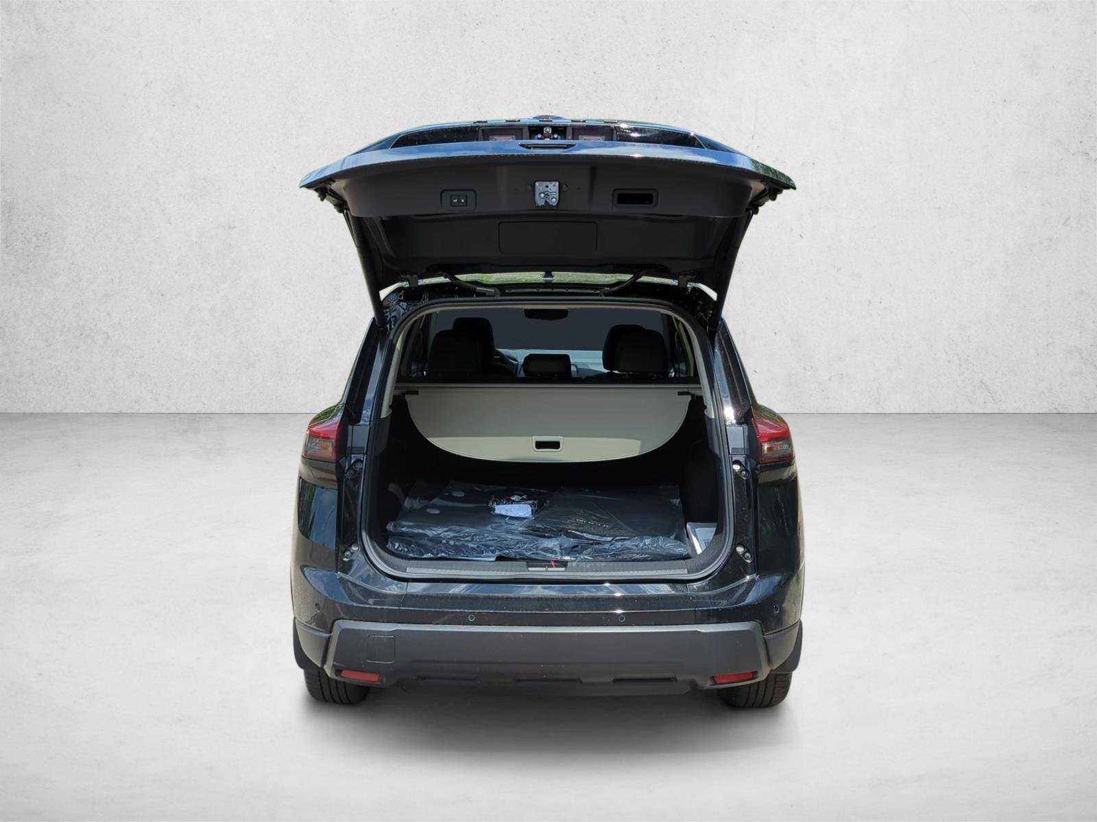 New 2026 Nissan Rogue SV FWD image 8