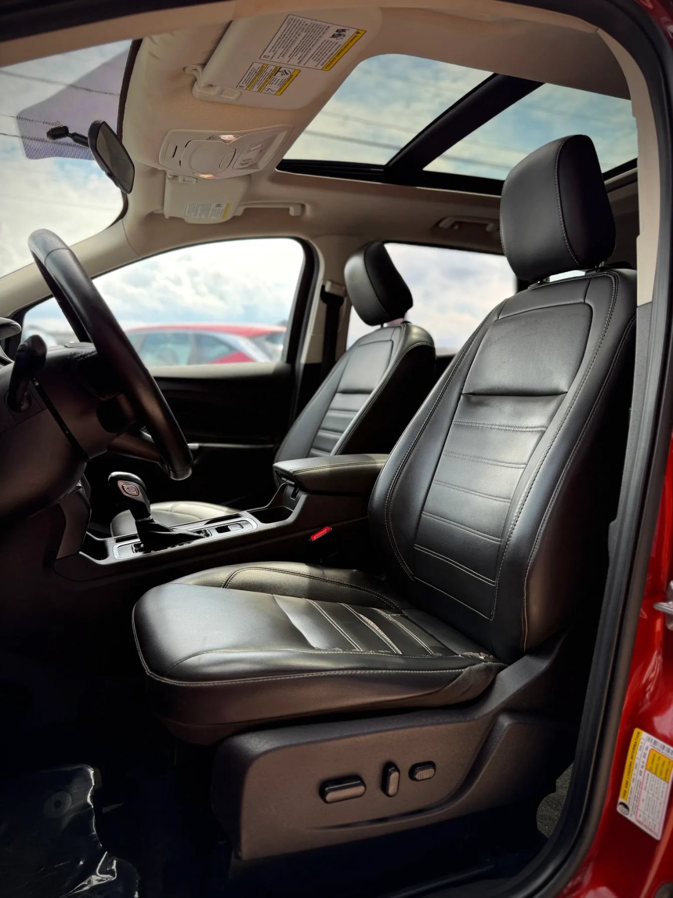 Used 2019 Ford Escape SEL FWD image 8