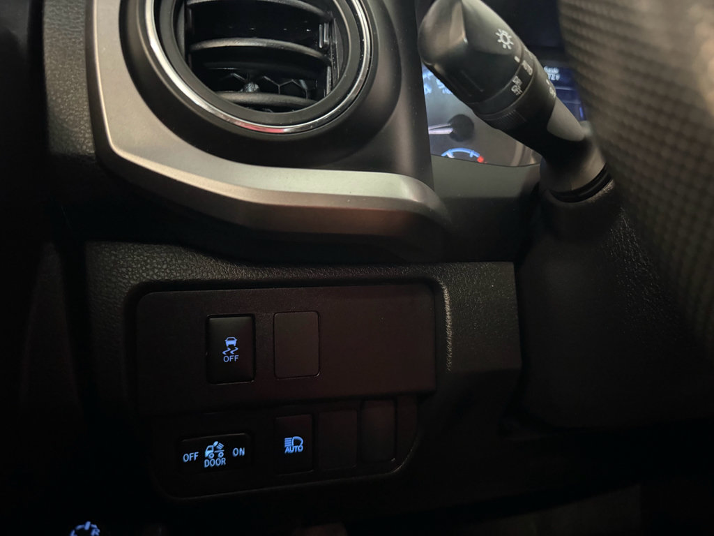 Used 2023 Toyota Tacoma SR5 RWD image 16