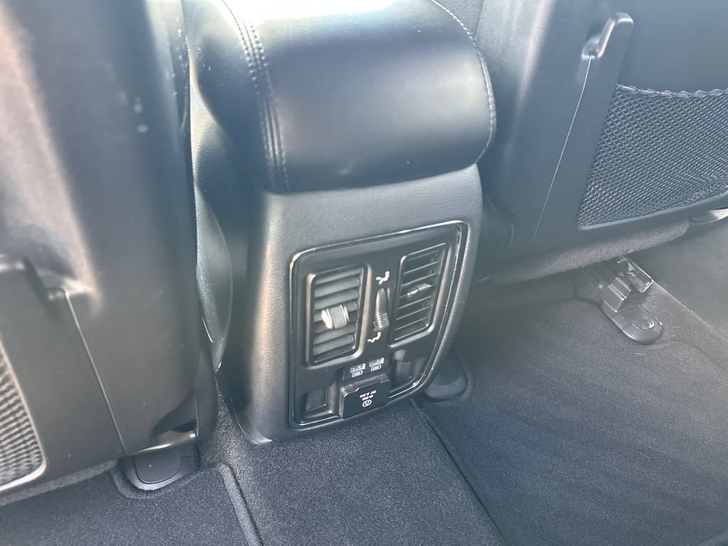 Used 2020 Jeep Grand Cherokee Limited RWD image 33