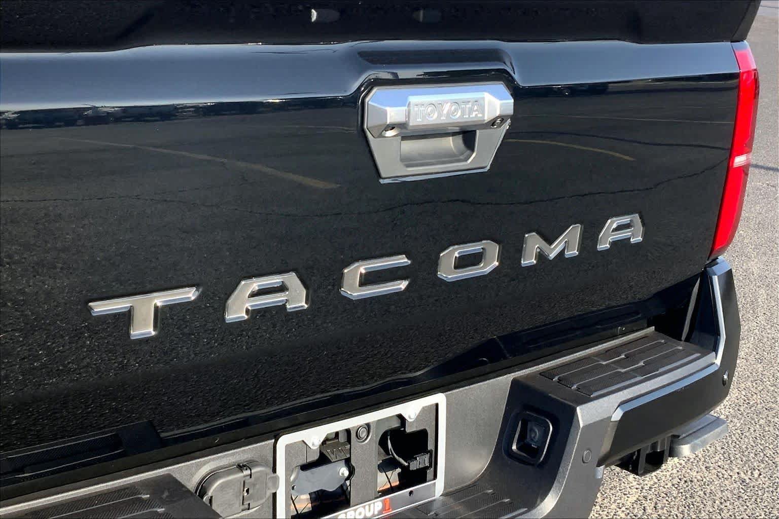 Used 2026 Toyota Tacoma Limited AWD/4WD image 10